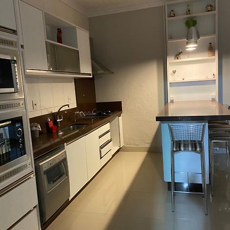 Villa Casa no centro de Balneário Camboriú Esterno foto