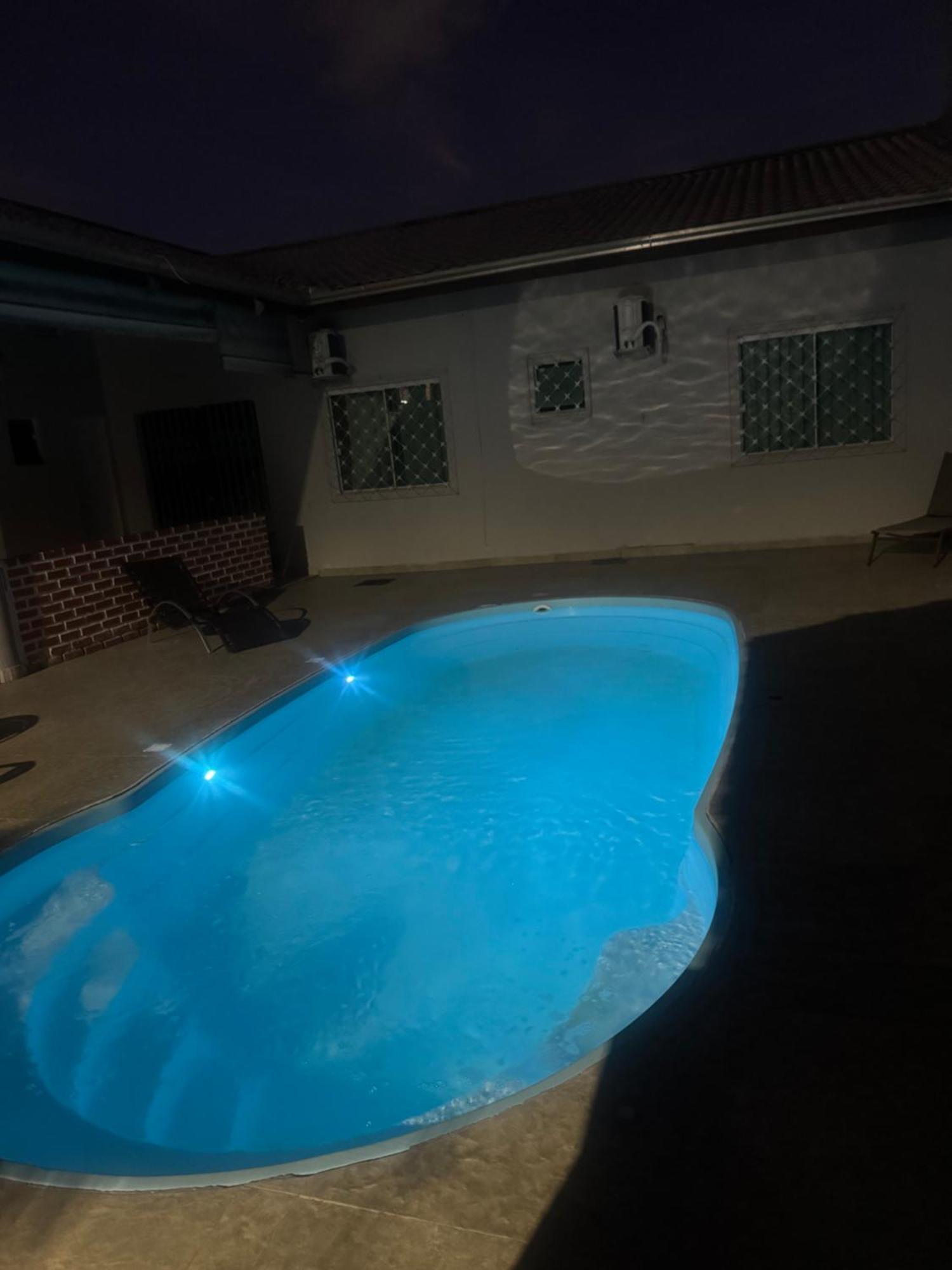 Villa Casa no centro de Balneário Camboriú Esterno foto